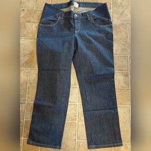 SZ 8 OLD NAVY MATERJITY CROPPED JEANS/ CAPRIS